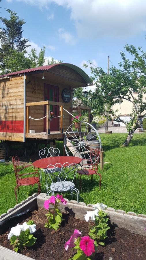 La Roulotte Des Amish & Bain Nordique A Remous Jacuzzi Vendégház Mattexey Kültér fotó